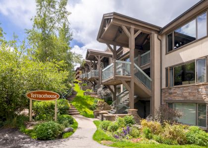 Coraltree Residence Collection